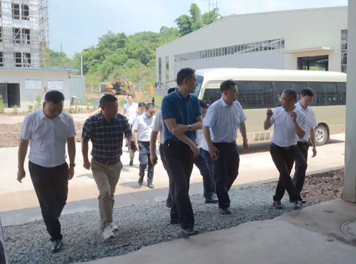 内江市市长李丹一行莅临乐玩网页版实业基地调研